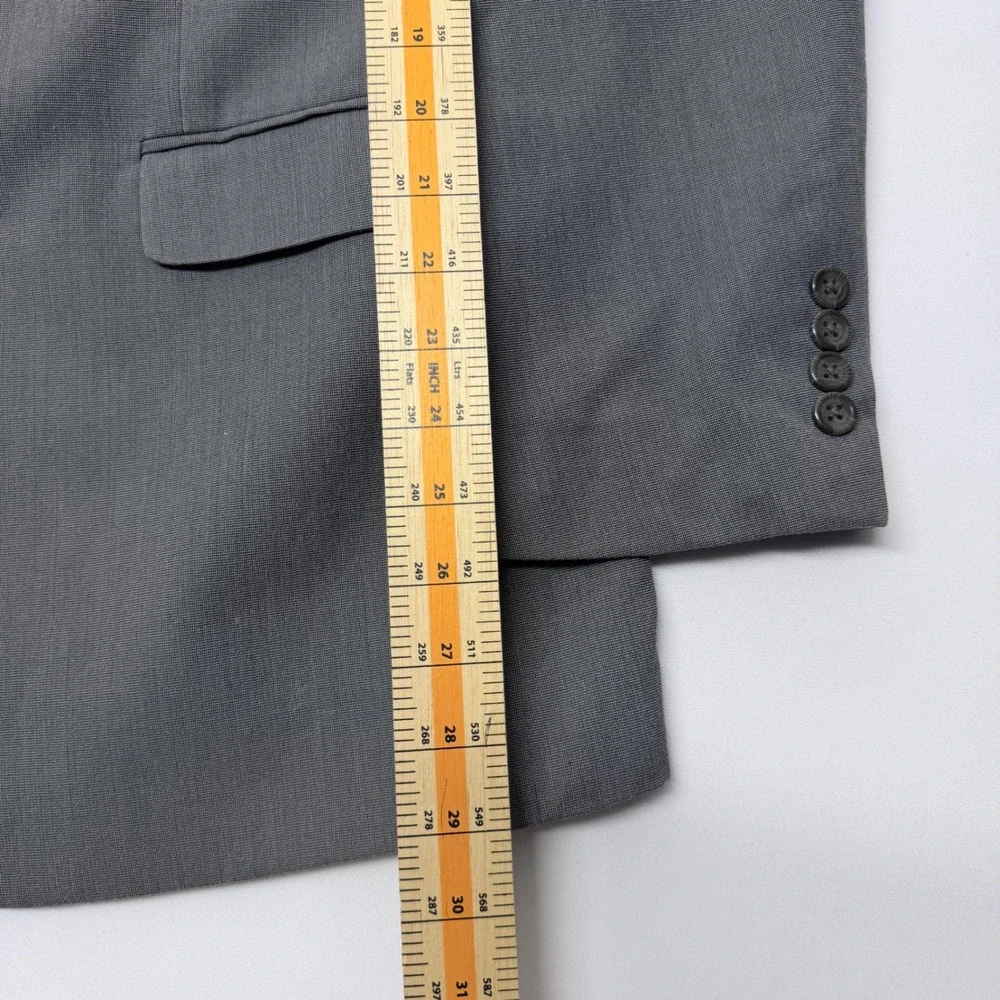 Van Heusen Mens 44R Grey Suit Jacket Blazer Two Button Textured Suit Separates